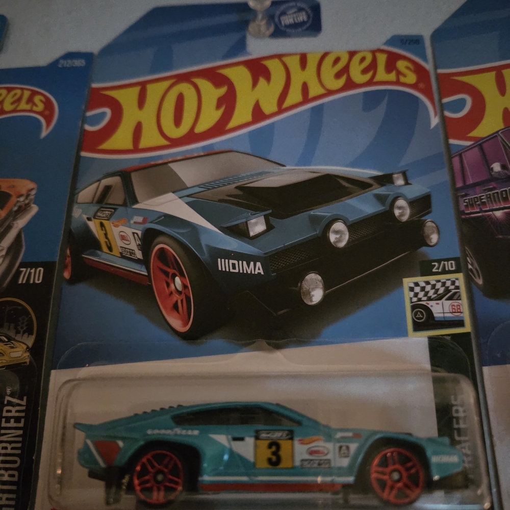 Hot Wheels Turquoise Dimachinni Veloce Car